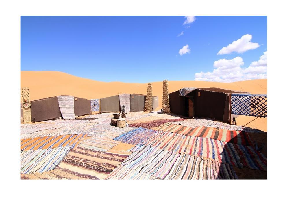 Bivouac Le Petit Prince Merzouga Exteriör bild