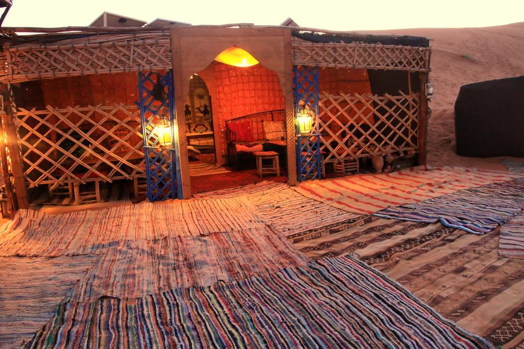 Bivouac Le Petit Prince Merzouga Exteriör bild